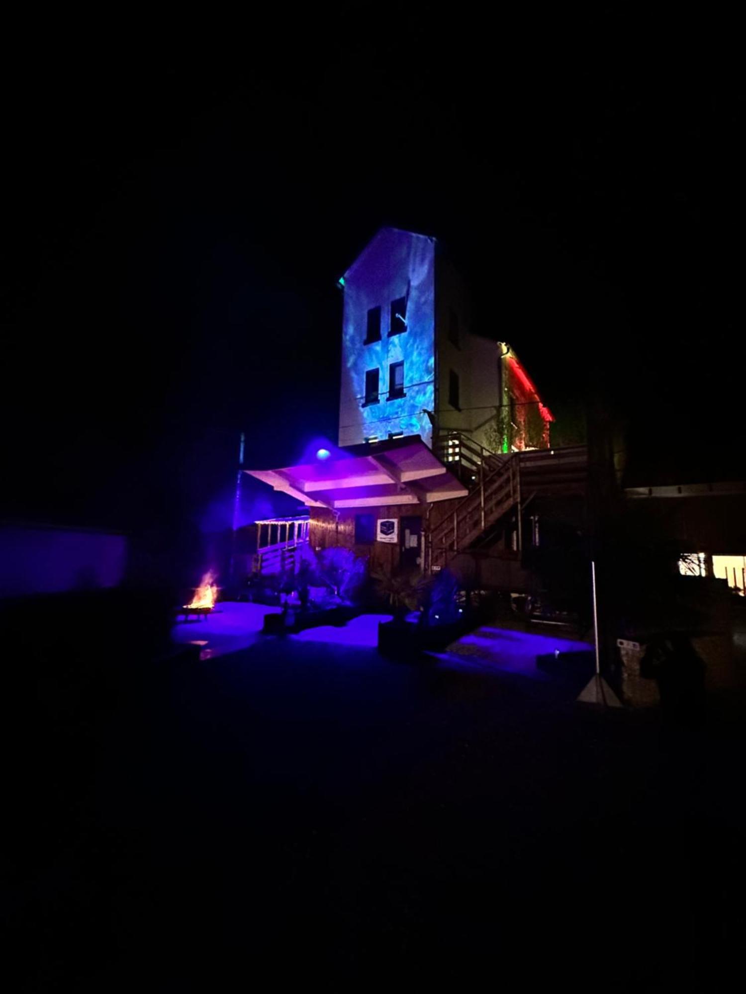 Gite Du Silo Epi De Mais Piscine Et Spa Toucy Esterno foto